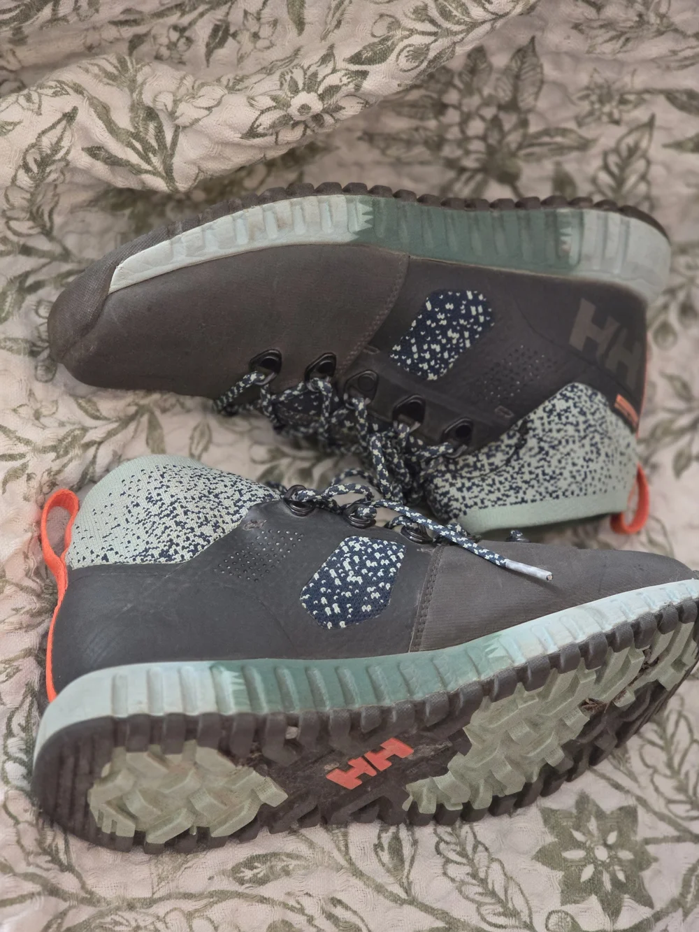 Womens 8.5HellyHansen GrayAthletic Sneakers with Mint Soles and Orange Pull Tabs